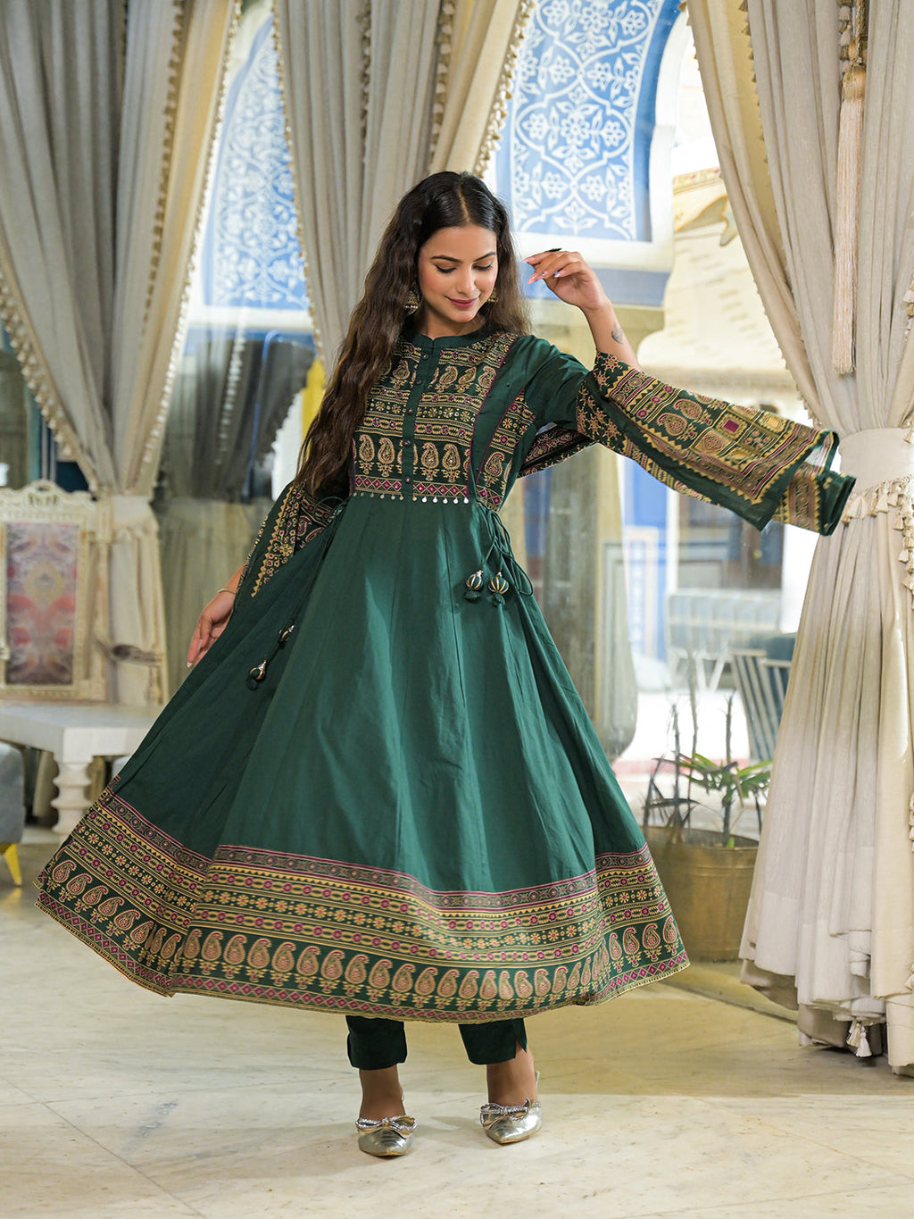 Elyora Green Paisley Print Cotton Anarkali Kurta Pant Set With Dupatta